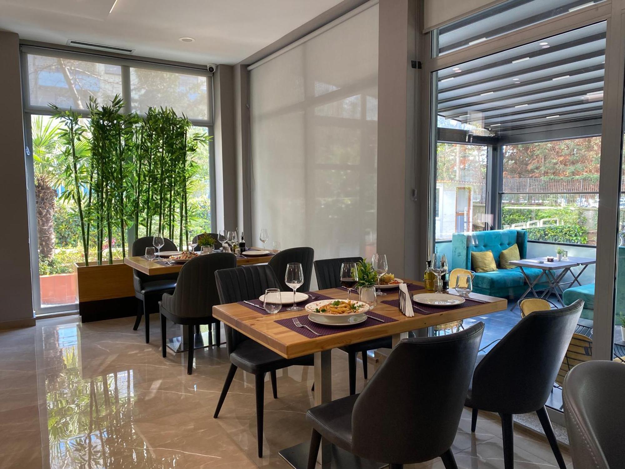 Doanesia Premium Hotel & Spa تيرانا المظهر الخارجي الصورة