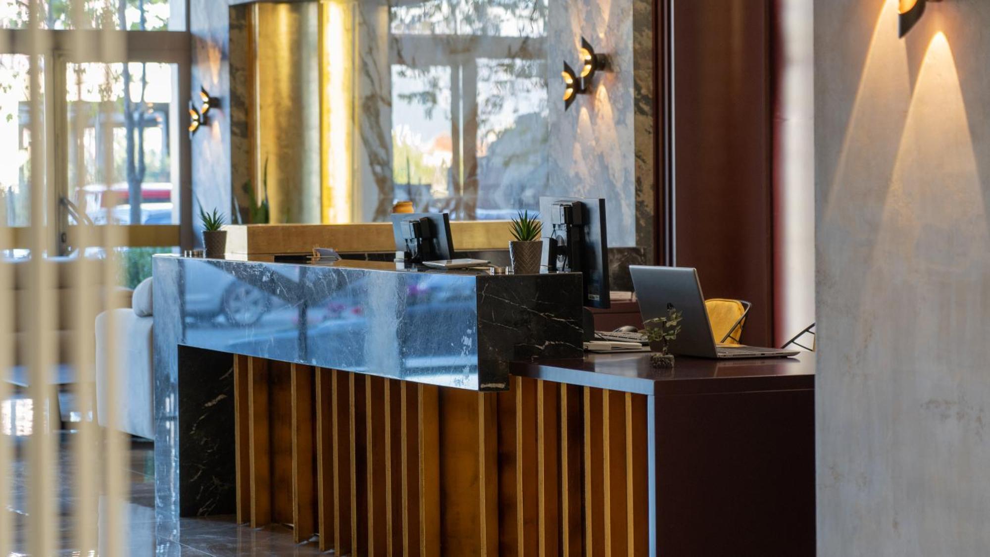 Doanesia Premium Hotel & Spa تيرانا المظهر الخارجي الصورة