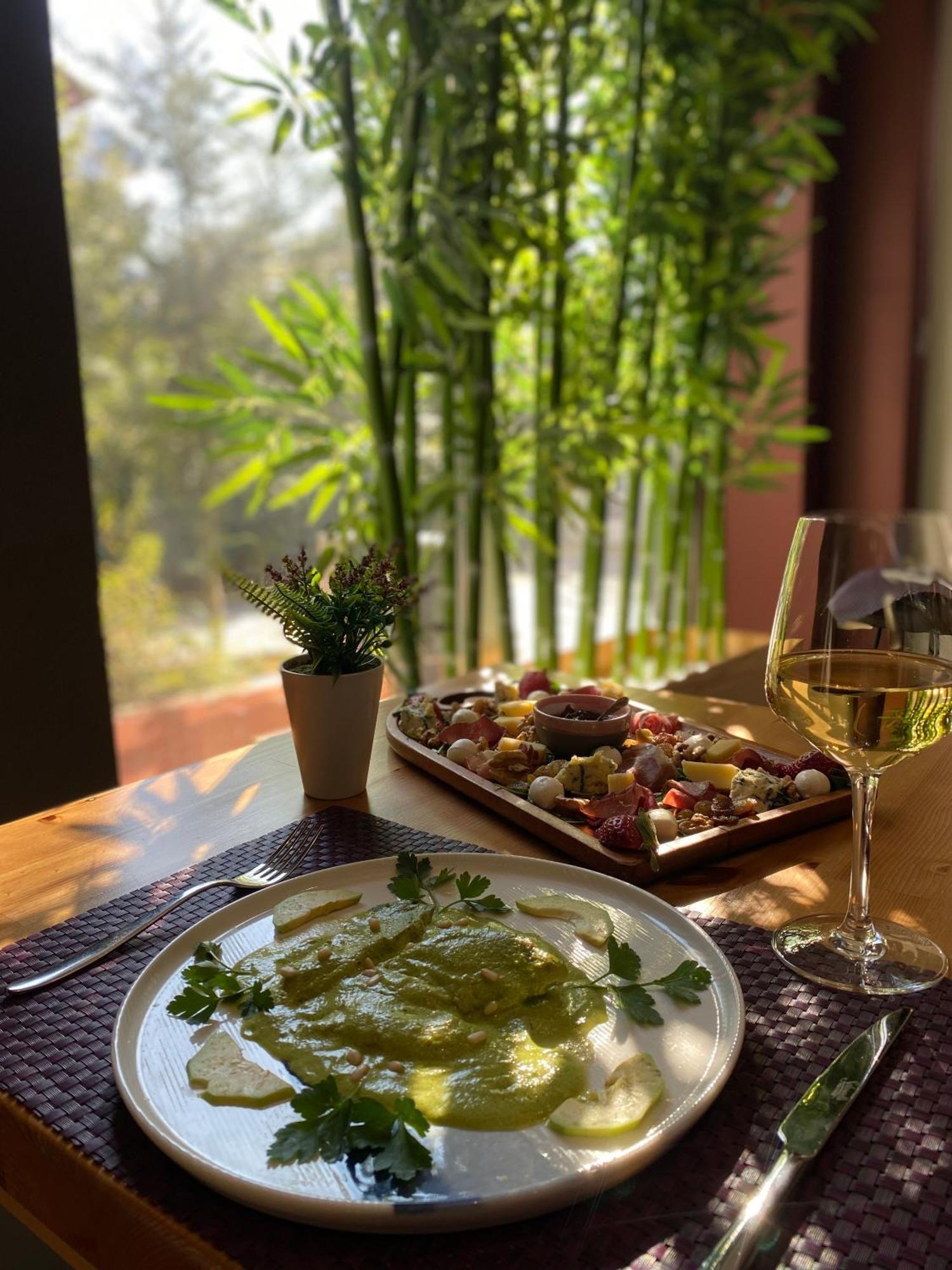 Doanesia Premium Hotel & Spa تيرانا المظهر الخارجي الصورة